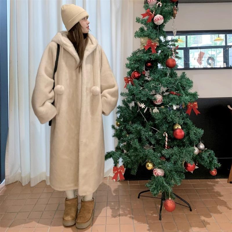 Niche hooded thickened medium and long imitation mink plush coat with integrated fur and environmentally friendly fur coat for winter