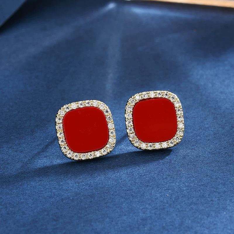 S925 Silver Needle Fashion Simple Geometric Earrings Women's Personalized Fashion Black Earrings Niche Design Temperament Earrings