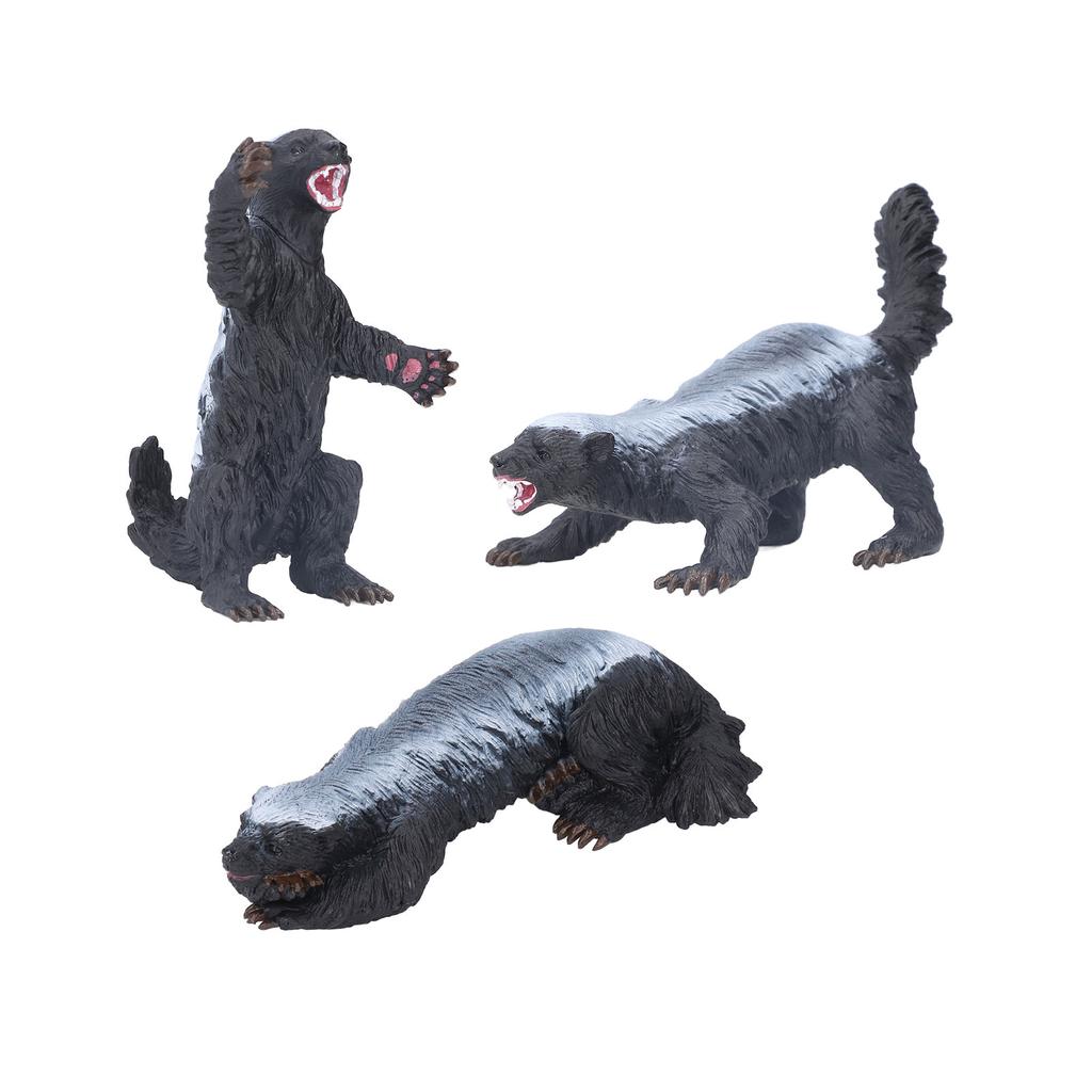 Lifelike Wild Animal Figure Plastic Attacking Standing Prone Postures Ratel Figure Toy