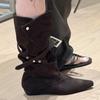 Spitze Damenstiefel Flach Designer Wildleder Gotische Schuhe Trend Winter Chelsea Boots Neue Gehen Kleid Trend Mujer Botas