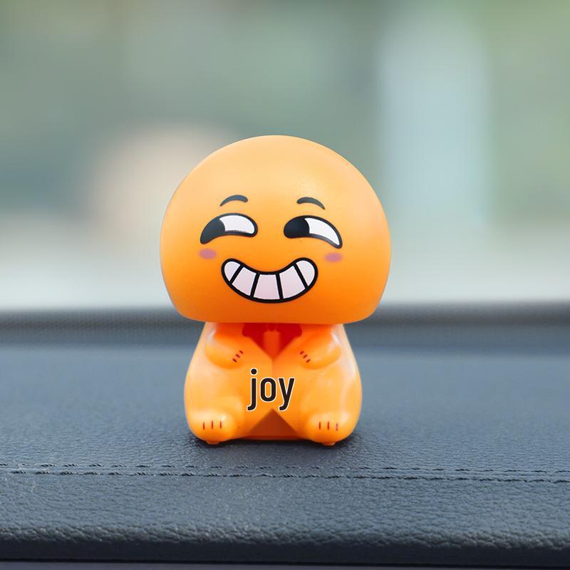 Solar-Powered Smiley Face Dashboard Ornament: A Fun, Cute Decompression Figurine for Car Décor.