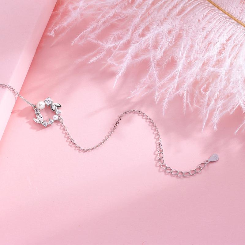 Sterling Silver Pearl Flower Wreath Necklace - Elegant Clavicle Chain with Forest Style. S925 Silver