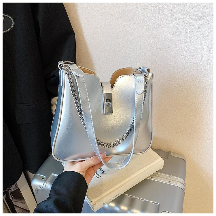 Versatile Bucket Bag Women's Summer New Simple Casual Shoulder Bag High-end Fashion Women's Bag