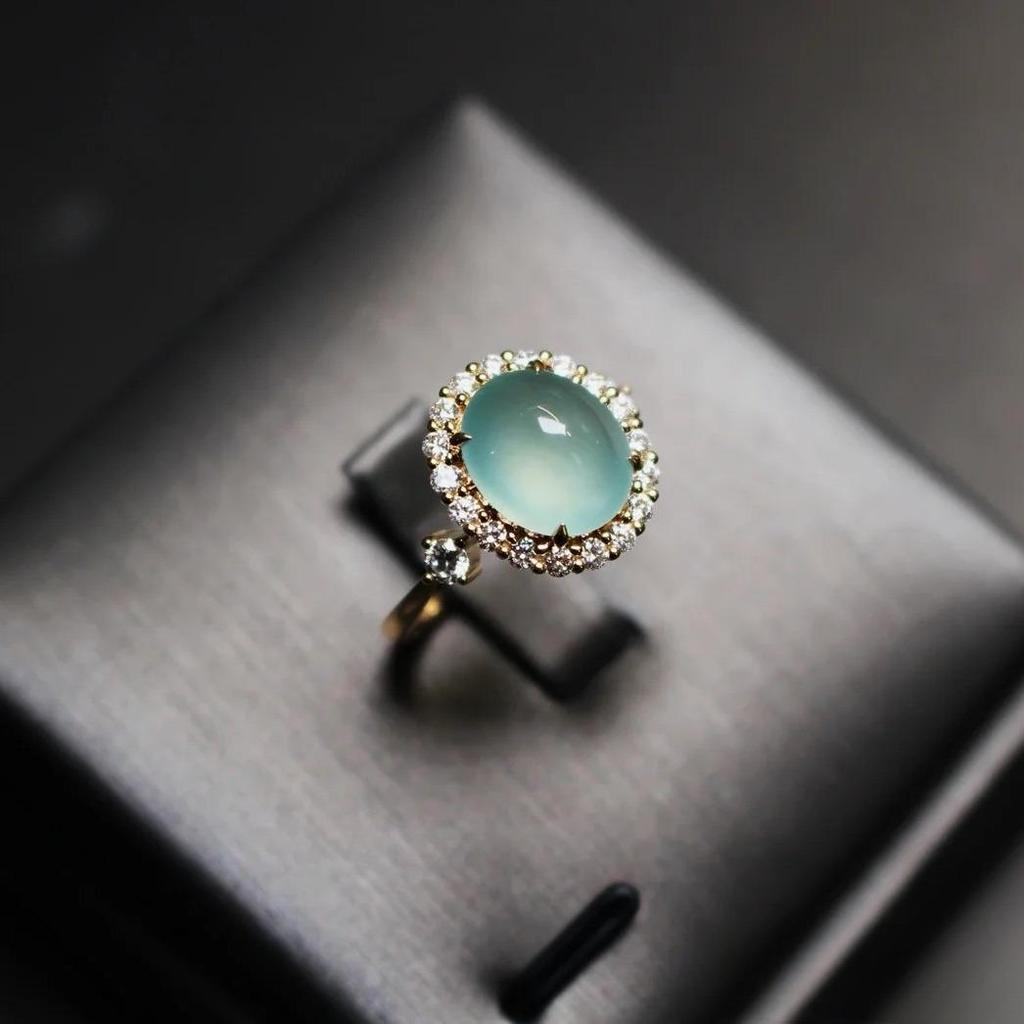 Elegant Women's Chinese Style Open Ring with Large Oval Chalcedony Inlay
