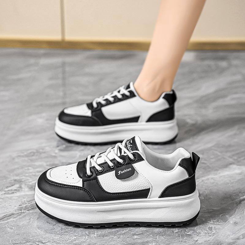 2025 spring women's shoes new breathable little white shoes women's Korean version versatile thick-soled heightening sports and leisure board shoes