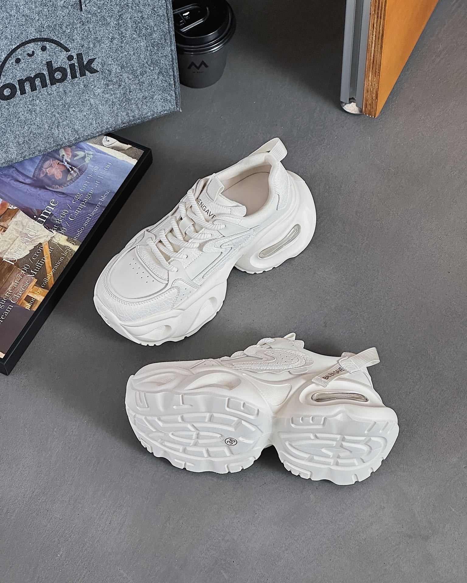 

Internet celebrity dad shoes women super fire 2025 summer new popular thick sole heightening mesh breathable sports casual net shoes 40