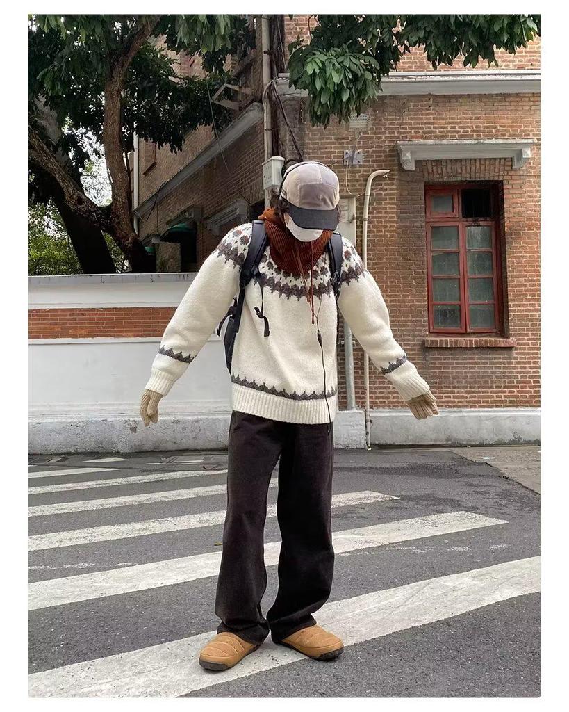 Retro Fair Isle Round Neck Jacquard Pullover - Trendy Loose Knitwear for Couples, Long Sleeve.