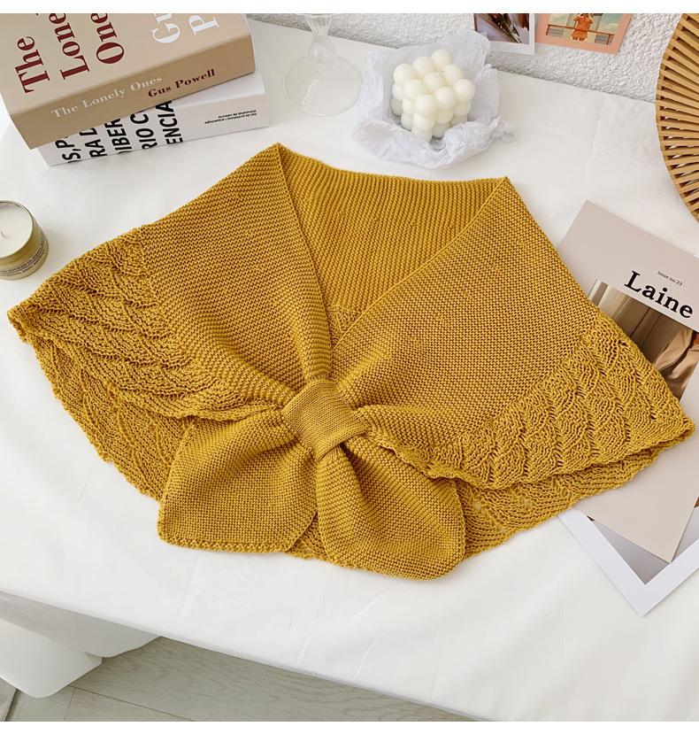 

New spring and summer cervical protection air-conditioned room with shoulder scarf and celebrity style small shawl age-reducing