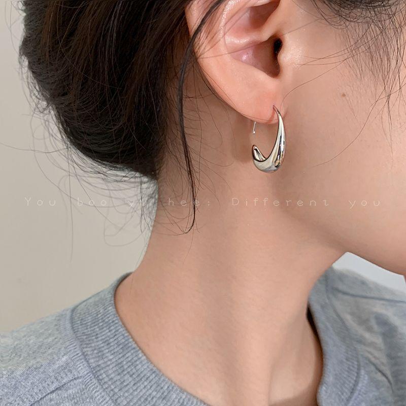 Cold Wind Best Selling Golden Women's Fashion Ear Rings Water Drop