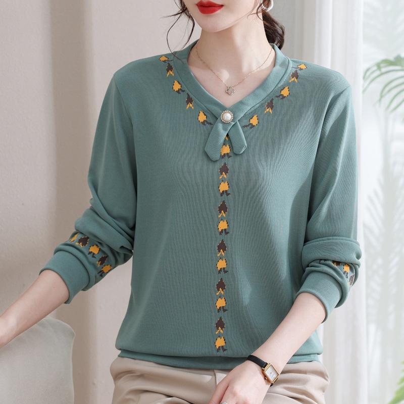Spring and Autumn V-neck Sweater Women's Mother Long-sleeved Blouse Bottoming Shirt