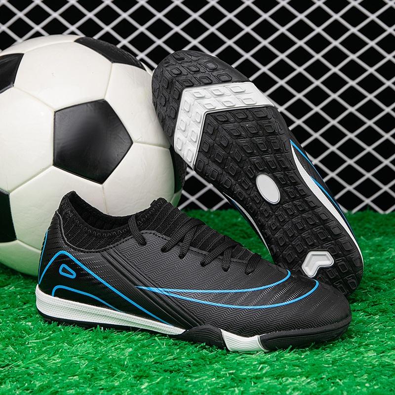 New Kid Professional Football Boots TF Match Boys Comfortable Sneakers Non-Slip Soccer Shoes Match Sports Shoes Unisex