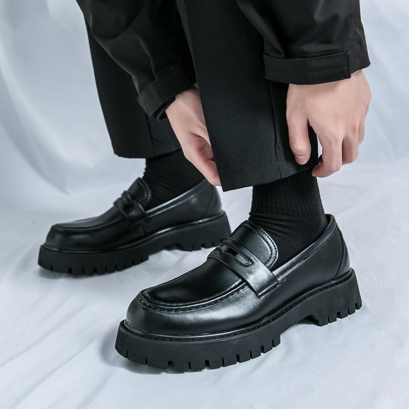 

Весенне-осенние подростковые кроссовки Мужские лоферы на одной педали Черная модная мужская повседневная кожаная обувь 905- 38 чёрный