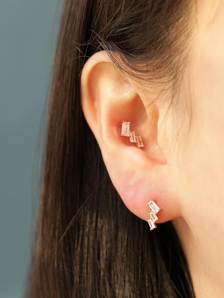 Minimalpiercing 14K Daily Tapered Cubic Piercing Earrings