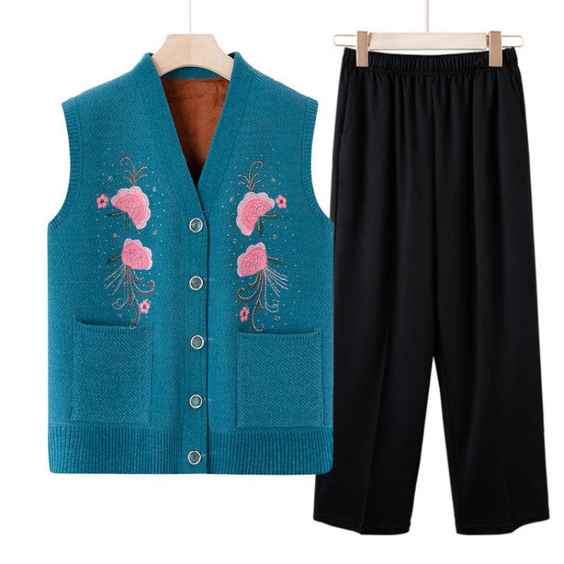 Middle-aged sweater vest female grandma vest mother autumn and winter velvet thickened vest old lady warm vest
