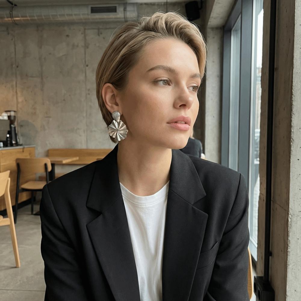 Gold Color Lotus Leaf Earrings Zinc Zinc Alloy Pendant Earrings Trendy Geometric Drop Earrings Party