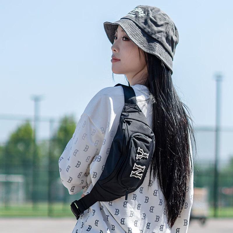 MLB New York Yankees Unisex Chest/Waist Bag