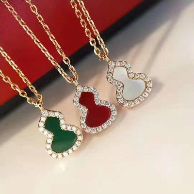 Necklace with Micro-inlaid White Shell Gourd Necklace for Women's Exquisite Simple Black and Red Agate Small Gourd Pendant