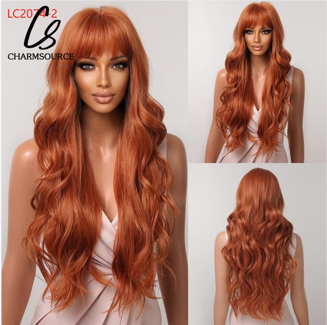 CharmSource Lange natürliche gewellte Perücke mit ordentlichem Pony/Fransen für Frauen, rosa Haar, synthetische Perücken, Cosplay, Party, hitzebeständige Faser