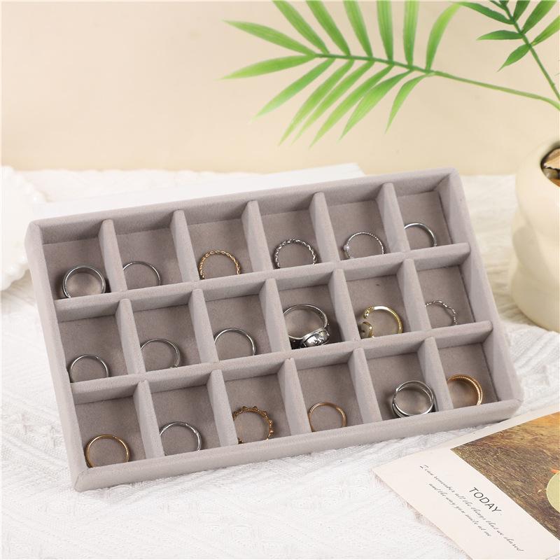 Velvet Jewelry Box – Ring and Earring Tray with Bracelet Compartment