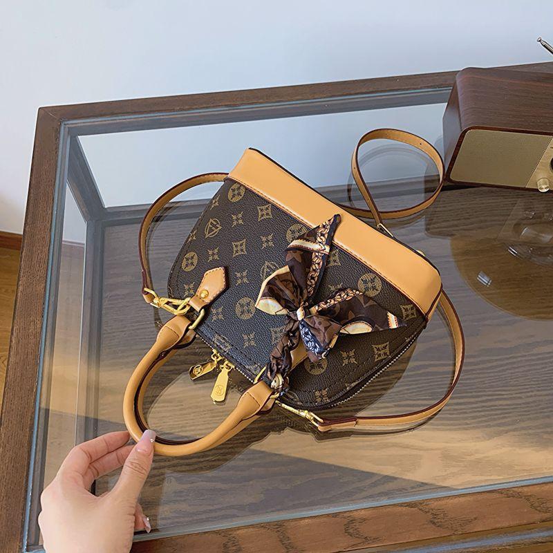 

Левый абрикосовый чехол-кошелек Женская сумка 2025 Новое поступление Текстура В этом году Популярный Горячо продаваемый продукт Супергорячий Универсальный Модный Кроссбоди Curry trumpet