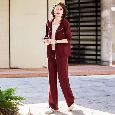 Mom's Slimming Autumn Sportswear Set - Fashionable, Versatile, Two-Piece Ensemble for Middle-Aged Women