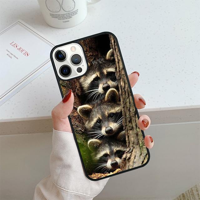 Raccoon Unique Design Phone Case For iPhone 17 Air 13 12 14 15 16  Cover For Apple 14 15 16 Pro Max Plus Coque