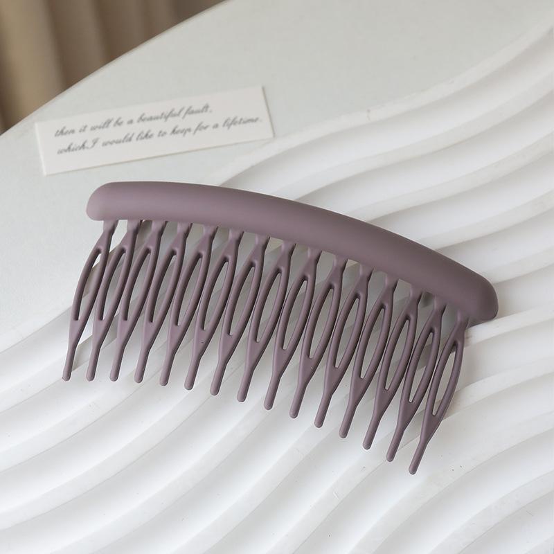Non-Slip Hair Comb & Clip for Finishing Broken Hair, Adult Bangs, and Top of Head Styles.