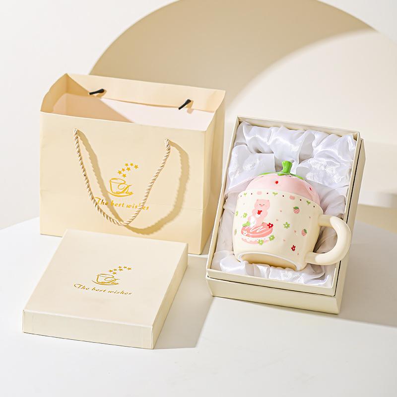 Erdbeerbär Keramiktasse mit Deckel für Mädchen Geschenk Tasse für Haushalt Becher Hochwertig Aussehende Paar Milch Frühstückstasse