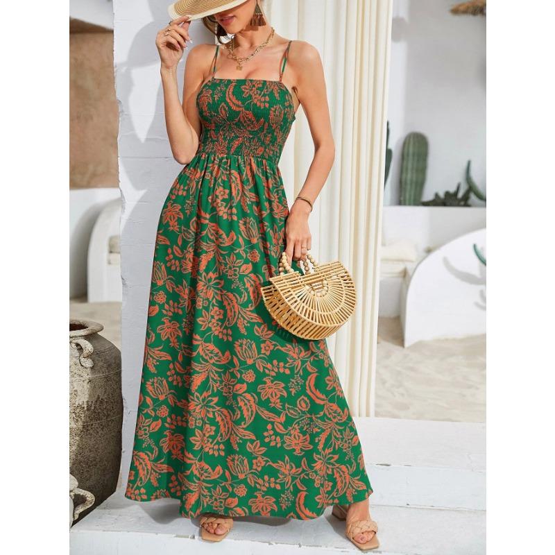 

Летнее платье с бретелью через шею и однотонным вырезом M