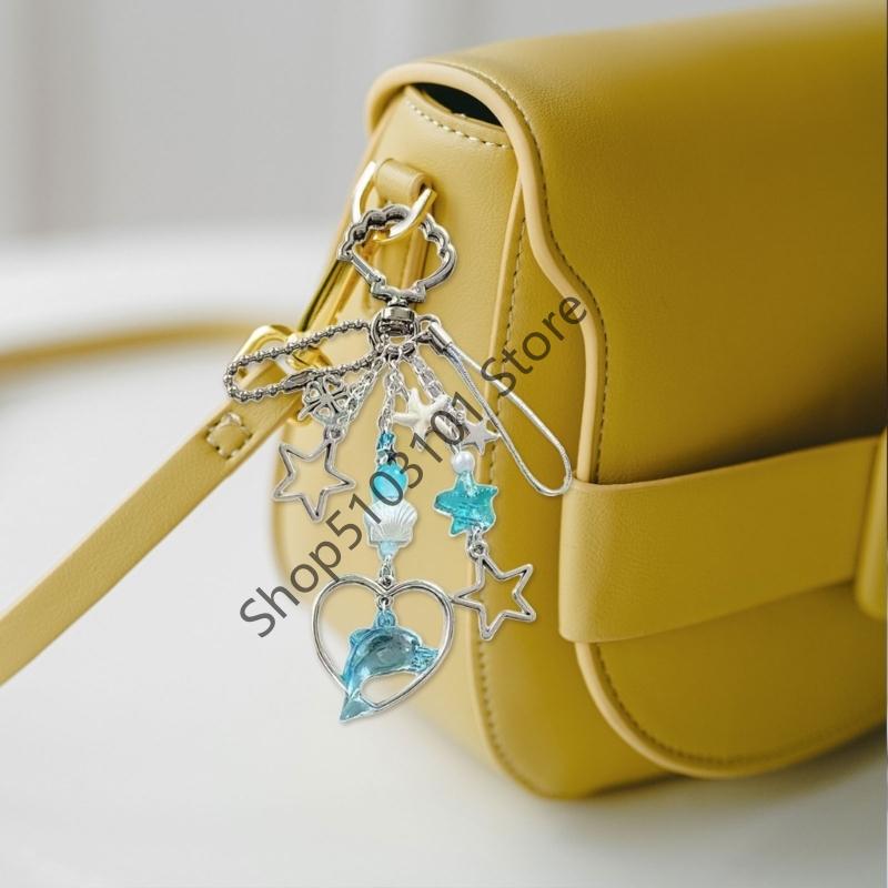 

Blue Dolphin Shell Four Clovers Beaded Keychain Handmade Pendant For Bag Charm Phone Accessory CN
