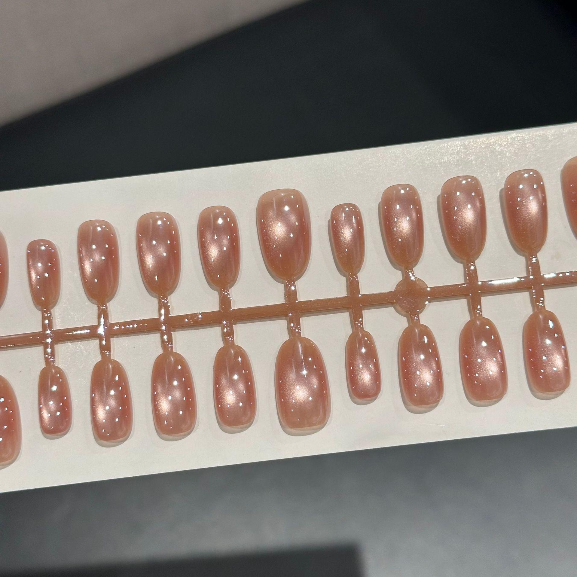 Нюдовые наклейки-стикеры для ногтей  Кошачий глаз  - Усиливающие белый оттенок