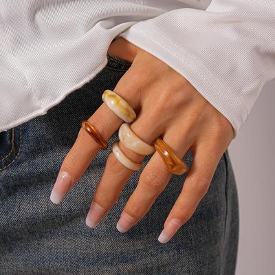 Juego de Anillos de Resina Acrílica Coloridos de 5/6 Piezas Anillo Apilable Redondo Geométrico Simplicidad Individualidad Anillos de Dedo Bohemios Regalos de Joyería