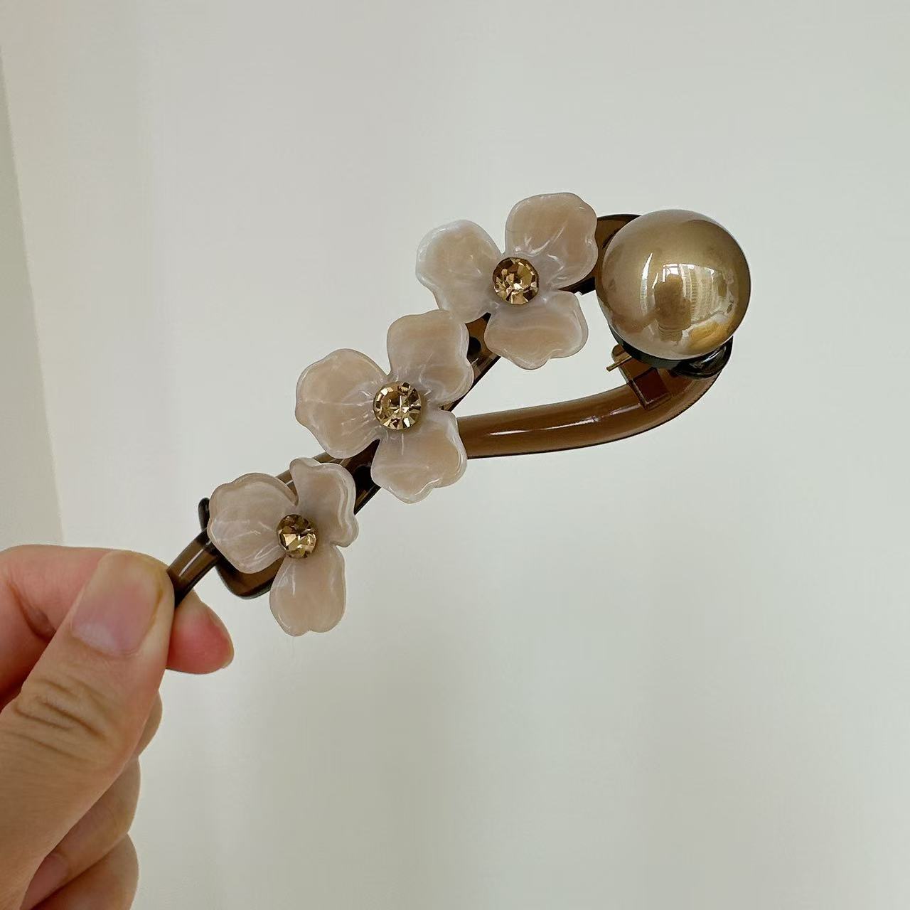 

Новые Ретро Премиум Цветок Твист Зажим Женские Новые Дисковые Заколки Головной убор Девушки Женщины Аксессуары для волос