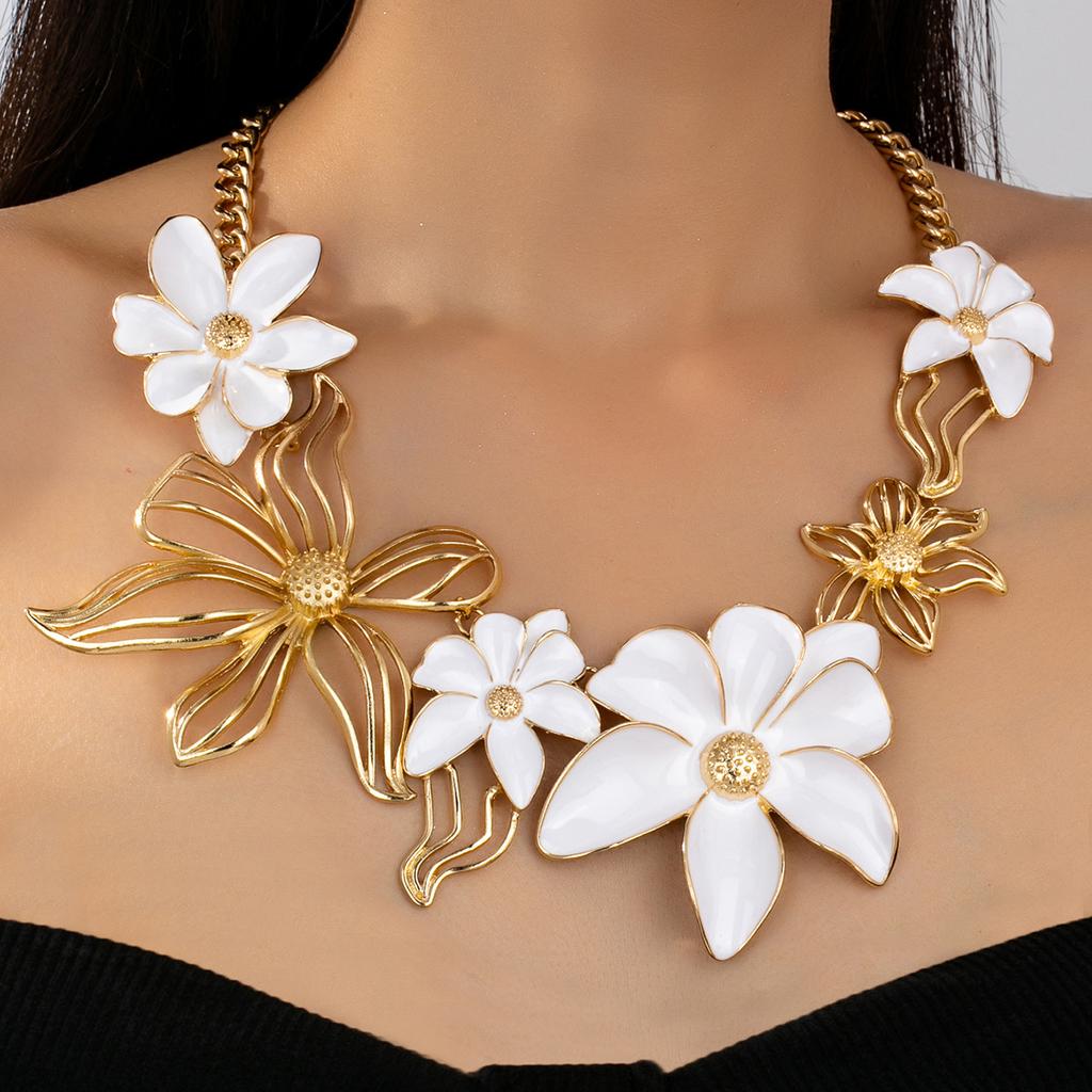 Vintage Oil Drop Flower Necklace for Women, Trendy Daily Beach Vacation Jewelry, Unique Delicate Collarbone Chain