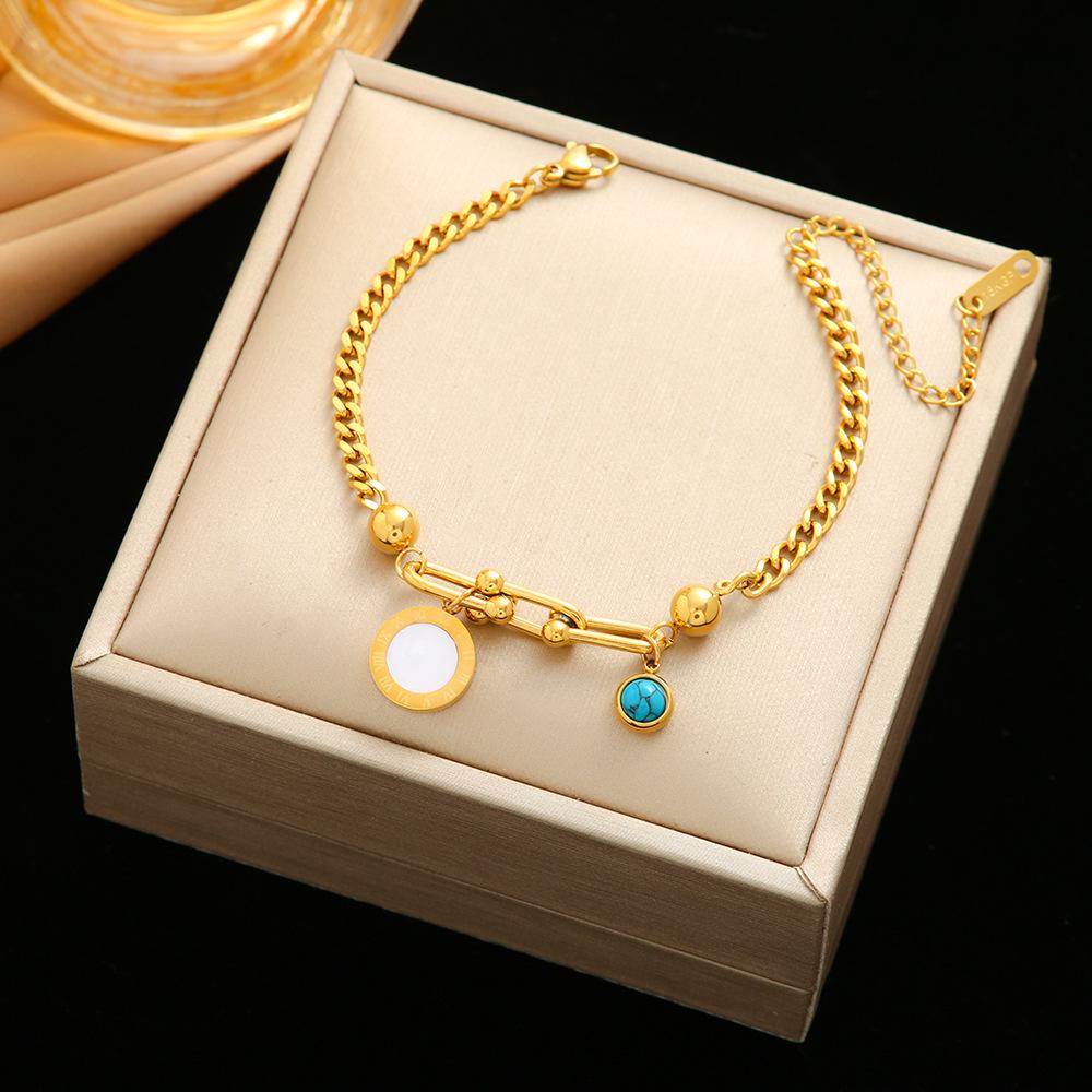 High-End Titanium Steel Four-Leaf Clover Bracelet with Shell Pendant – Durable, Fade-Resistant Design