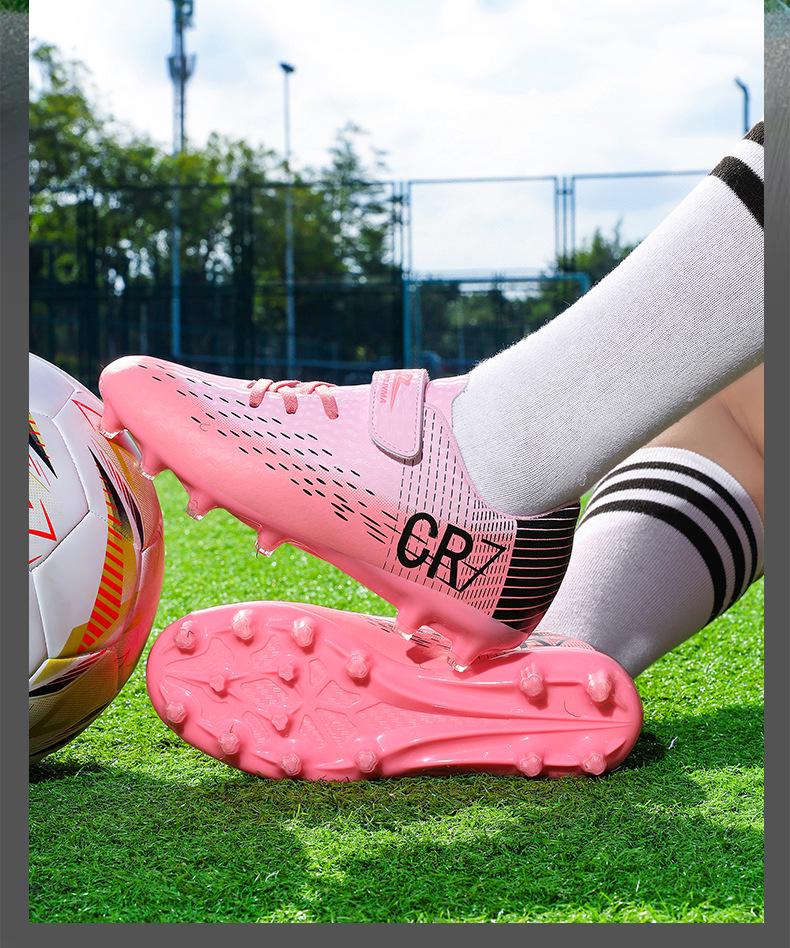 Scarpe da Calcio Giovanili Multicolore Co-branded CR7 - Tomaia in PU Resistente all'Usura, Design Avvolgente per Allenamento e Competizione