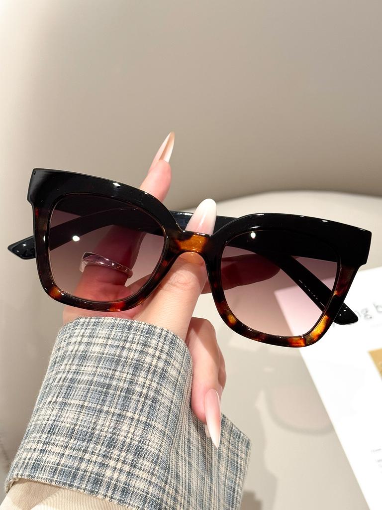 1Pc Cat Eye Sunglasses Stylish Travel Anti-Glare Lenses Chic Women's Glasses for Daily Wear and Fashion Outfits