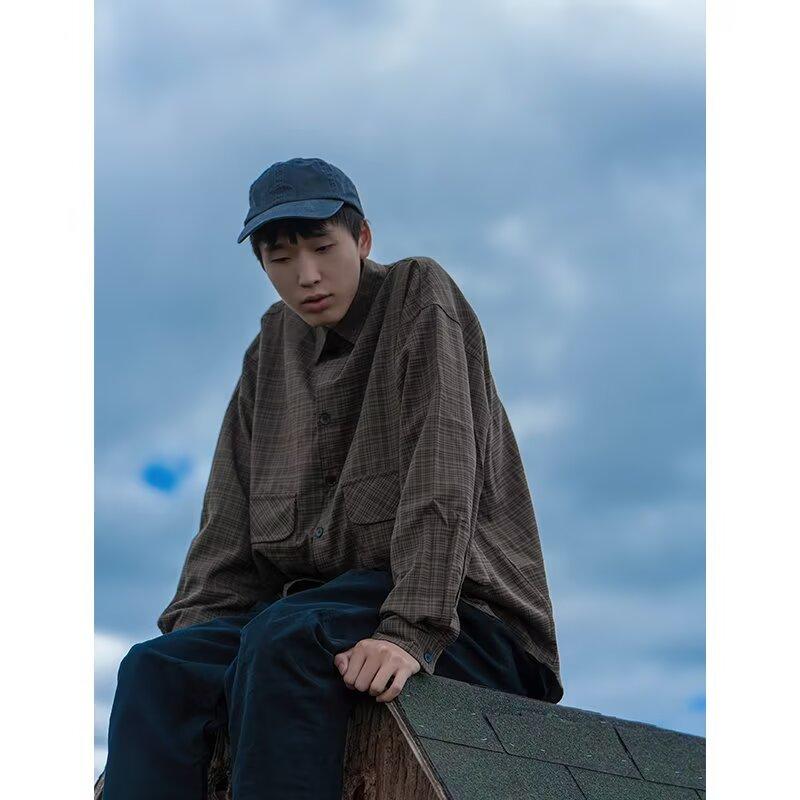 

2024 Клетчатая рубашка с длинным рукавом в японском стиле Гонконга Ins Свободная рубашка для мальчиков Летнее модное универсальное повседневное пальто 2XL зелёный