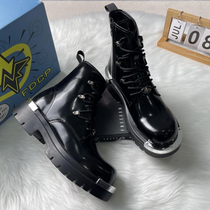 Height-increasing Martin boots men's high-top autumn and winter fashion retro British wind locomotive tooling boots 70055