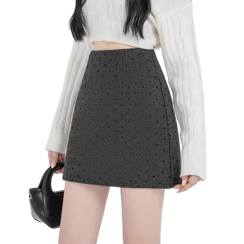 Women's High-Waisted Gray Polka Dot Woolen Half-Skirt - Slimming, Thickened, Petite Fit for Autumn/Winter 2025