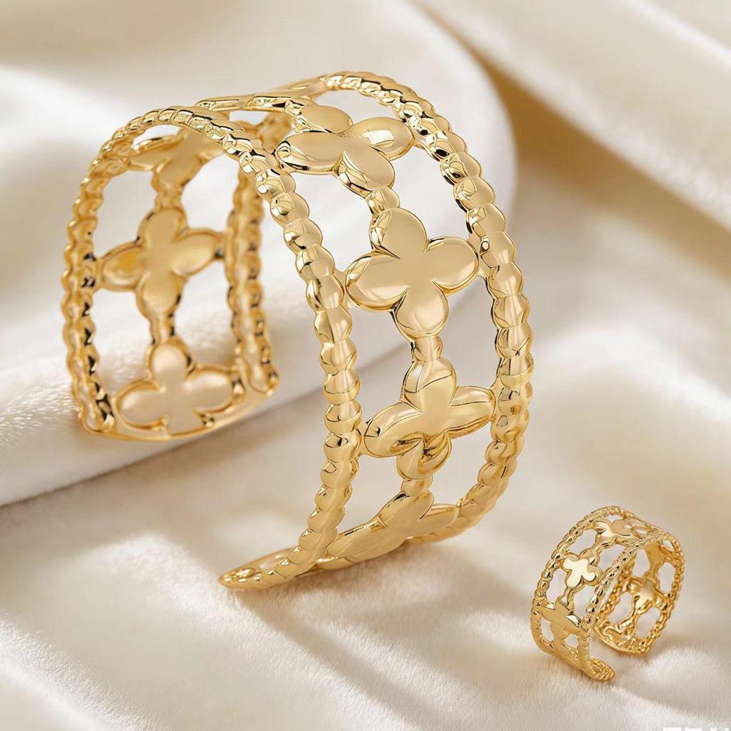 Retro Adjustable Four-Leaf Clover Bracelet & Ring Set