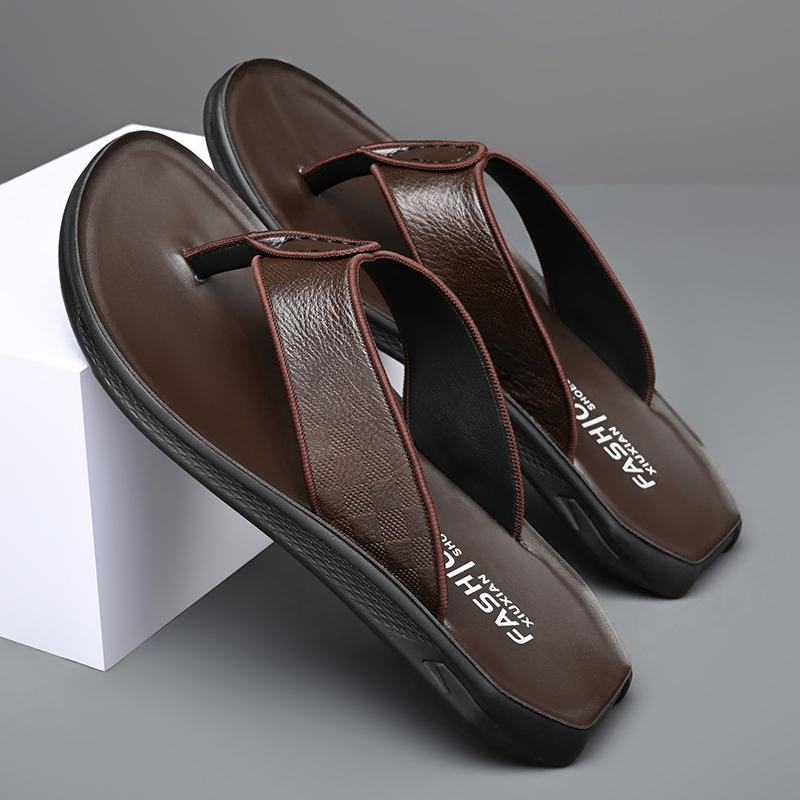 Fashion Casual Leather Male Flip Flops Fashion Classic Slippers for Men Comfortable Summer Half Drag Outdoor Sandals Leisure Walk Slides