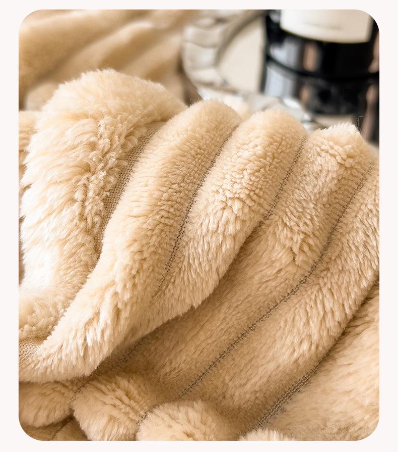 Klasse A Kaninchen Plüsch Korallenfleece Decke – Dick, Doppelseitig, Ideal für Winter, Büro, Sofa oder Auto.