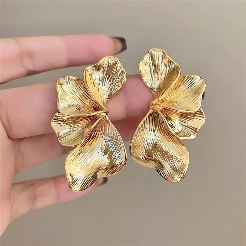 Large Gold Color 3D Textured Flower Drop Earrings For Women Fashion Vintage Geometric Dangle Earring Statement Jewelry Gift