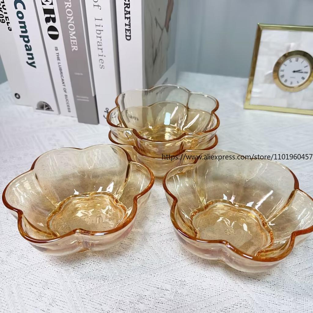 Jantarově zbarvená miska z okvětního skla Hodná Instagramu Domácí potřeby Salátová mísa a Dezertní miska