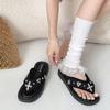 Internet Celebrities White Thick-soled Non-slip Flip-flops Women's Summer Outer Wear 2025 New High-end Soft-soled Cool Slippers