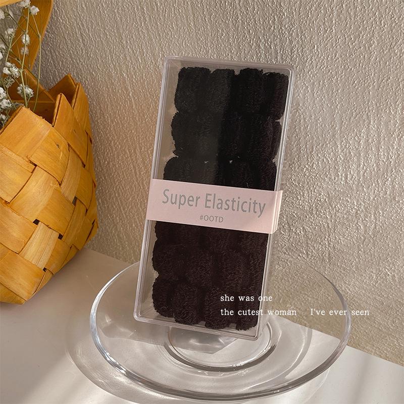 Wysoki Kucyk Gumka - Modny Dodatek do Włosów 2023