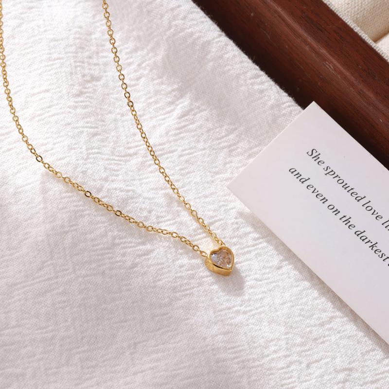 Fashionable Elegant Sweet Loving Zircon Stainless Steel Chokers Necklace Women Simple Exquisite Peach Heart Rose Gold Plated