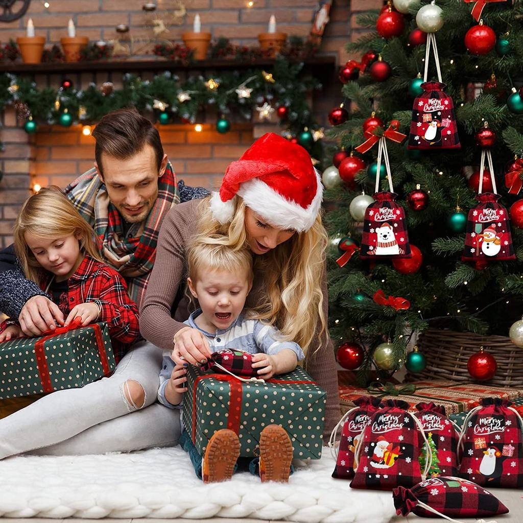 5 peças Sacos de cordão de serapilheira de Natal Sacos de presente de Papai Noel de feliz Natal Sacos de doces de biscoitos Saco de embalagem de presente de festa de Natal