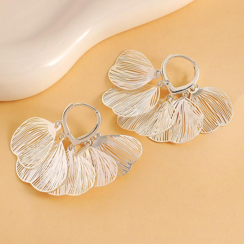 Exquisite Gold Flower Necklace & Dazzling Floral Stud Earrings - High-End Luxury Collection